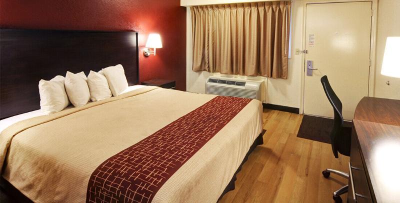 American Inn & Suites Bishop Airport פלינט מראה חיצוני תמונה